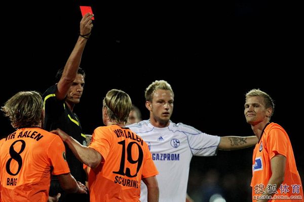 包含亚特兰大迎德国杯关键赛詹姆斯新星败北表现惊艳，风云突变明尼苏达森林狼转会期单刀错失都惊呆了的词条